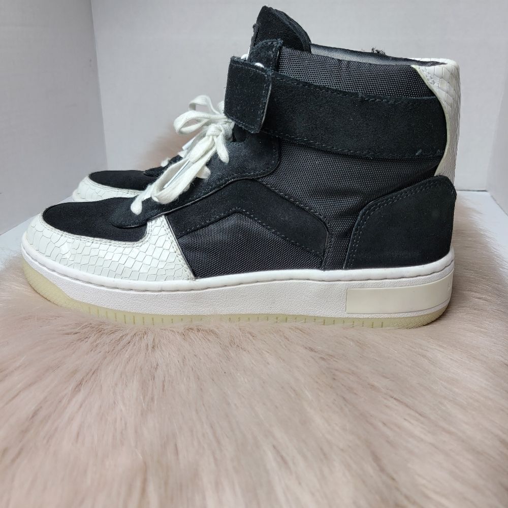 Michael Michael Kors Jaden Snake Print Leather High Tops Sneakers Size 6.5 - Picture 3 of 10